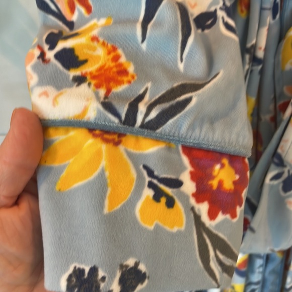 WORLD MARKET FLORAL VELOUR ROBE ONE SIZE - Picture 5 of 7